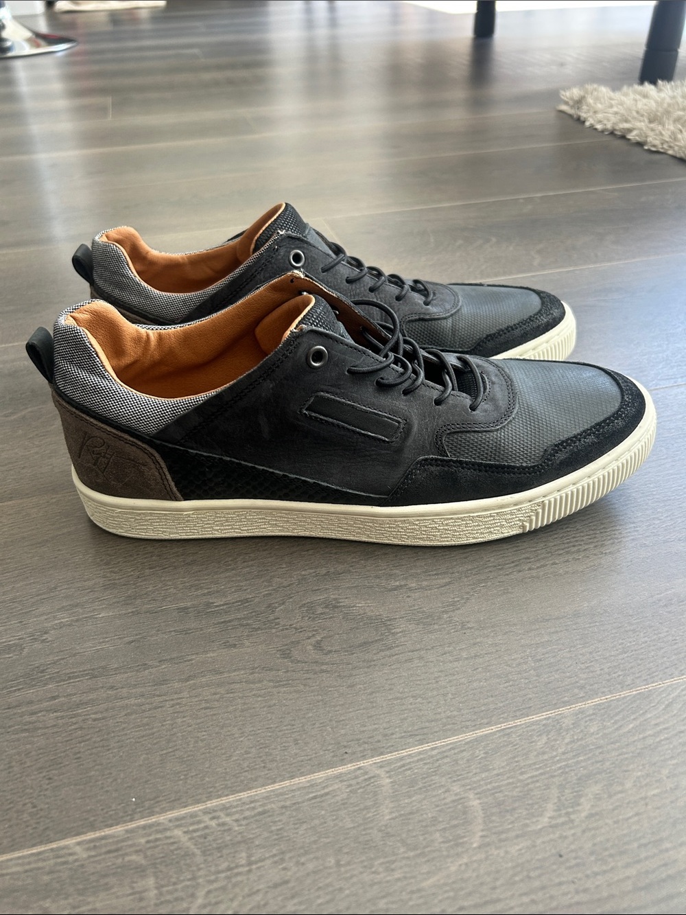 Bullboxer Black Leather Low Top Sneakers Men Size 11 - Picture 14 of 15